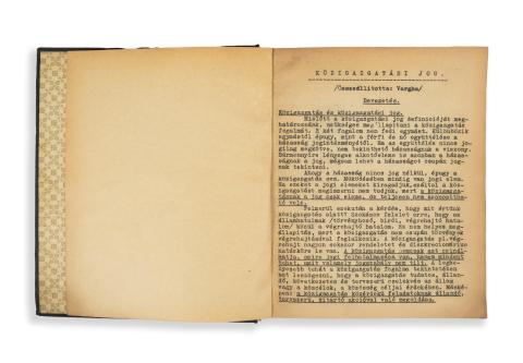 Közigazgatási jog. Összeállította: Vargha [Imre, Dr.]  [Budapest, 1940? Diószegi Lehel  tanár sokszorosító irodájában] 